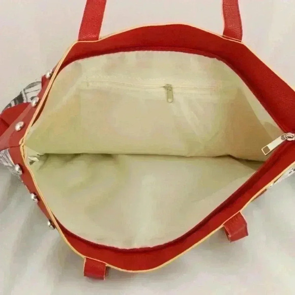 🎉Host Pick🎉Portrait Handbag with Red Details - Picture 2 of 2